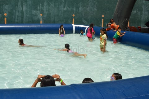 Siempre cerca de adultos. El parque estará abierto al público hasta el 28 de abril en un horario de 11:00 a 19:00 horas, teniendo el acceso al parque de manera gratuita a quienes acudan. Los niños deben ir acompañados de un adulto.