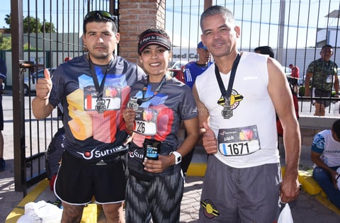 Ernesto Cárdenas, Ángeles Hernández y Mario Aguilera