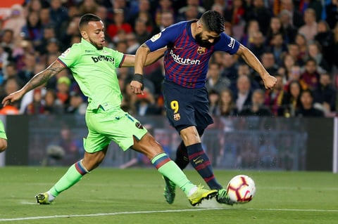 La escuadra blaugrana comenzó frenética en búsqueda de conseguir la anotación que les permitiera manejar el encuentro ante una escuadra “granota”, que se mantiene a tres unidades del abismo del descenso, y que logró contener el ímpetu de los locales durante los primeros 45 minutos.