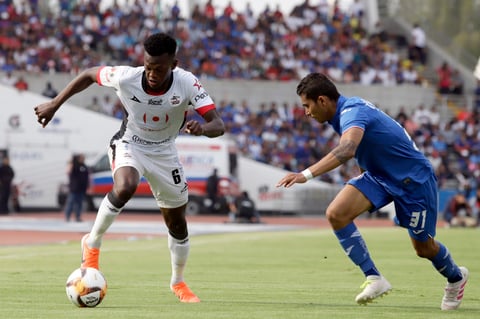 Cruz Azul golpea a Lobos BUAP