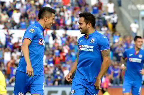 Cruz Azul golpea a Lobos BUAP