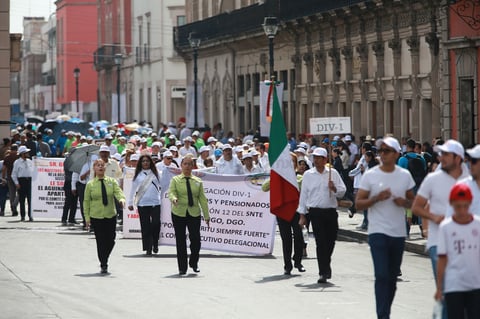 La marcha se realizó en orden y no se vio la participación de los candidatos como otros años.