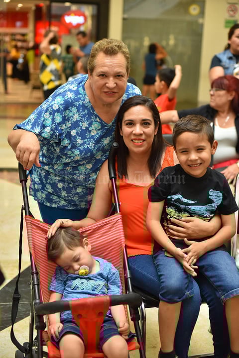 02052019 María Esther, Jenny, Juan José y Santiago.