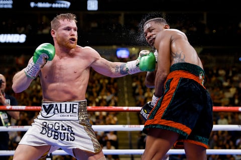 'Canelo' Álvarez derrota a Daniel Jacobs
