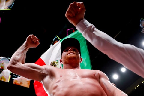 'Canelo' Álvarez derrota a Daniel Jacobs