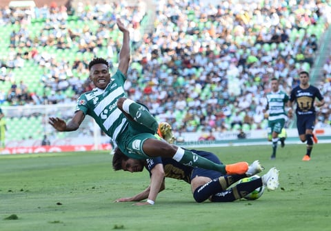 Santos cierra con victoria