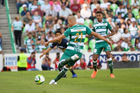 Santos cierra con victoria