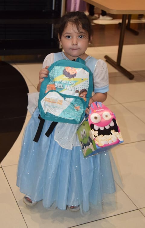 06052019 Regina y Scarlett.