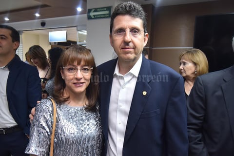06052019 EN RECIENTE EVENTO.  Adrianela y Arsenio.