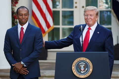 De este modo, Woods se convirtió en el cuarto golfista estadounidense de la historia en recibir este reconocimiento, después de Arnold Palmer, Jack Nicklaus y Charlie Sifford.