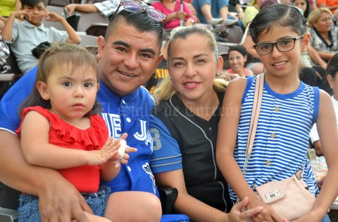 07052019 Fernanda, Roberto, Isabel y Ximena.