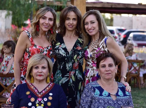 09052019 Scarlett, Lorena, Pily, Maty y Cristina.
