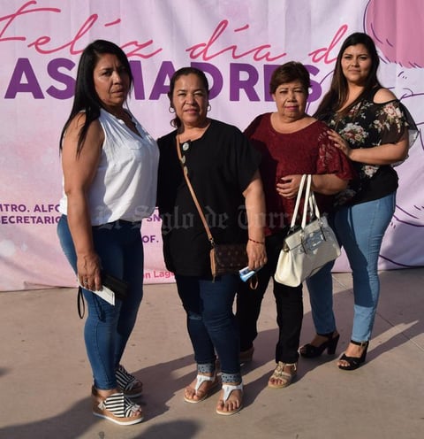 09052019 Carolina, Adela, Dulce y Adela.