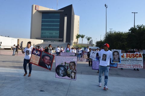 Madres de desaparecidos marchan en Torreón