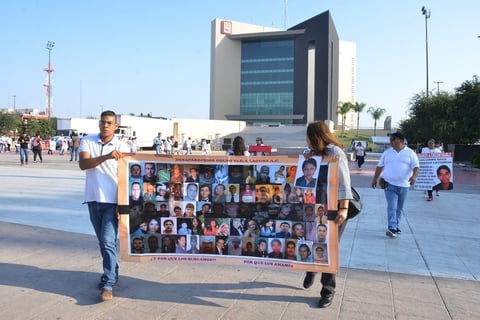 Madres de desaparecidos marchan en Torreón