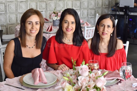 Eva, Pily y Gaby