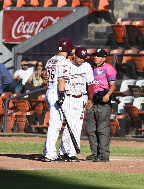 Alberto Carreón se unió a la fiesta con un sencillo hacia el bosque de la izquierda, bueno para llevar hacia home a Félix y a Osorio, además de terminar la efímera labor de Sepúlveda, que fue sustituido por Ángel Landazuri y tampoco ofreció solución pronta, ya que Ortíz disparó sencillo al derecho, empujando a Rodríguez hacia el pentágono.
