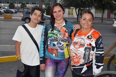 11052019 Fernando, Isabel y Sol.