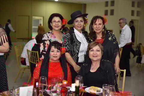 13052019 Lety, Paty, Pily, Martita y Ángeles.