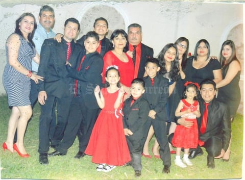 12052019 LA FOTOGRAFíA DEL RECUERDO.  Familia Estrada Palacios.
