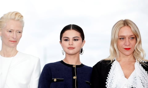 Swinton destacó que hay muchas mujeres en las escuelas de cine pero que les cuesta mucho entrar en ellas y es por ahí por donde hay que empezar. Y también por comprar entradas para ver cine realizado por mujeres. 'Simplemente tenemos que tomar conciencia'.