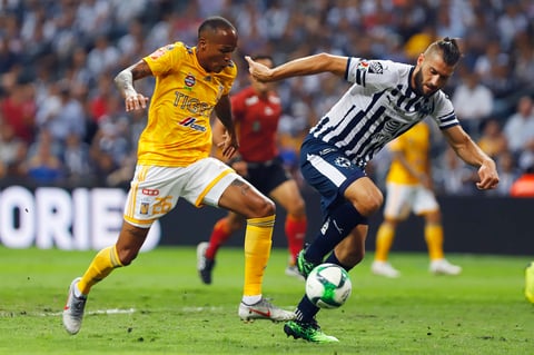 IMG_0714

MONTERREY, MEXICO - MAYO 15: Luis Quinones (I) del Tigres y Nicolas Sanchez (D) del Monterrey durante el juego de ida de la semifinal del torneo Clausura 2019 de la Liga Bancomer MX en el estadio Bancomer BBVA el 15 de Mayo de 2019 en Monterrey, Mexico (Foto: Alfredo Lopez/JAM MEDIA)