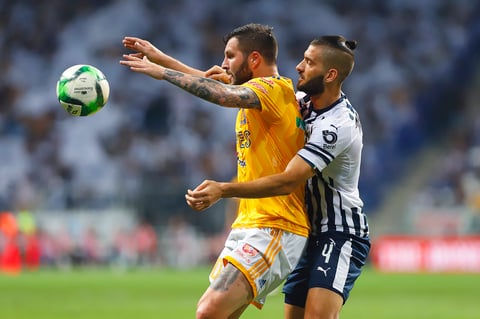 IMG_0714

MONTERREY, MEXICO - MAYO 15: Andre-Pierre Gignac (I) del Tigres  y Nicolas Sanchez (D) del Monterrey durante el juego de ida de la semifinal del torneo Clausura 2019 de la Liga Bancomer MX en el estadio Bancomer BBVA el 15 de Mayo de 2019 en Monterrey, Mexico (Foto: Alfredo Lopez/JAM MEDIA)