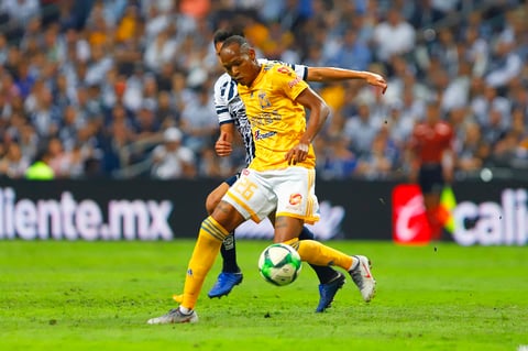 IMG_0714

MONTERREY, MEXICO - MAYO 15: Luis Quinones () del Tigres  y Celso Ortiz (D) del Monterrey  durante el juego de ida de la semifinal del torneo Clausura 2019 de la Liga Bancomer MX en el estadio Bancomer BBVA el 15 de Mayo de 2019 en Monterrey, Mexico (Foto: Alfredo Lopez/JAM MEDIA)