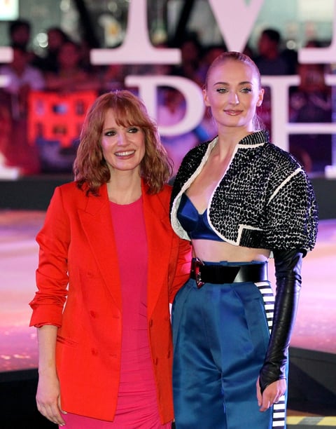 Turner y Chastain promocionan nueva cinta de X-Men en México