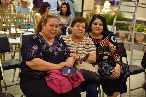20052019 Gina, Angie y Lupita.