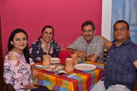 20052019 Alma, Carolina y Victoria.