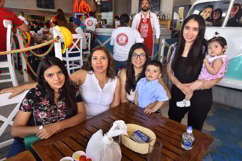 19052019 Jessica, Guadalupe, Nagybe y Janeth.