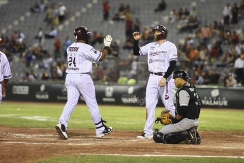 Algodoneros gana en el inicio de la serie ante Oaxaca