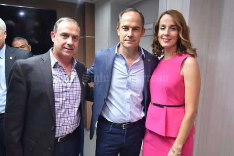 22052019 EN RECIENTE EVENTO.  Florencio, Ernesto y Ana Carmen.