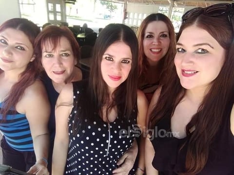 Aída, Bertha, Rosy, Thelma y Berthaly.