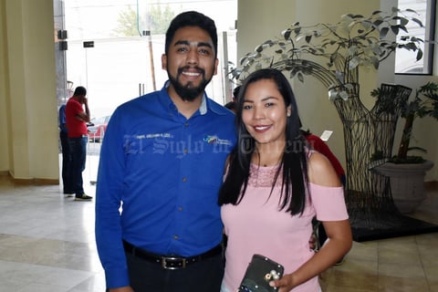 23052019 Gerardo y Zaira.