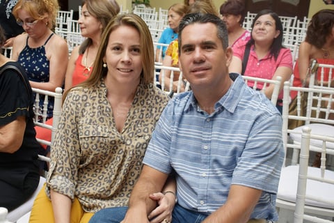 24052019 RECIENTE EVENTO.  Patricia Mitre y Francisco de Cayón.