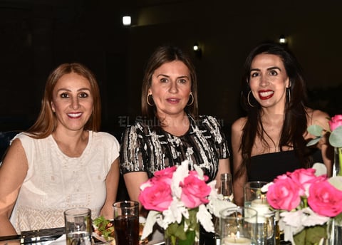Sandra, Cristy e Iris