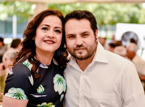 Linda y Athos