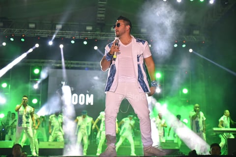 Boom boom y No tengo dinero fueron las primeras canciones que interpretaron.