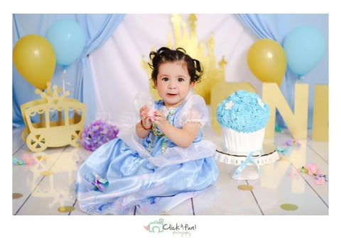 26052019 Chelsea Gutiérrez Barba cumplió su primer año de vida, por lo que le hicieron una fiesta con la temática de Cenicienta.- Click & fun!