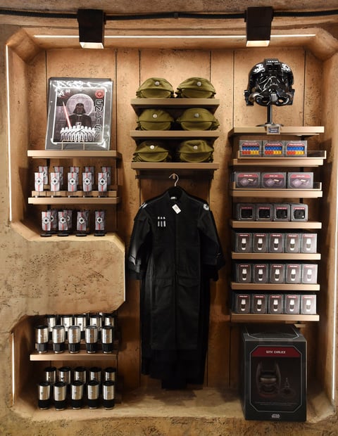 Galaxy's Edge ofrece un nuevo mundo en Disneyland
