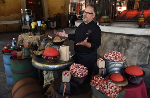 Galaxy's Edge ofrece un nuevo mundo en Disneyland