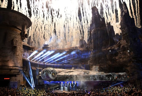 Galaxy's Edge ofrece un nuevo mundo en Disneyland