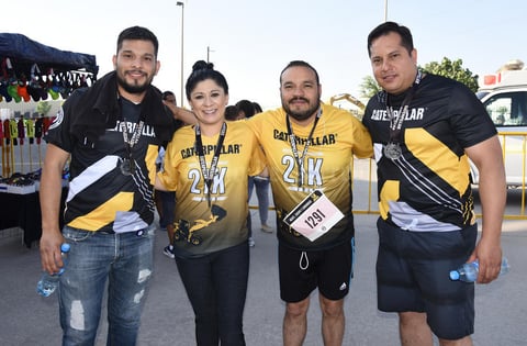 30052019 PARTICIPAN EN CARRERA.  Alan Zamora, Saira García, Rodolfo Reza e Israel Carrillo.