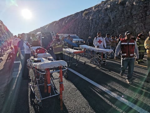 El percance ocurrió a la altura del kilómetro 33 de la supercarretera Durango-Mazatlán.