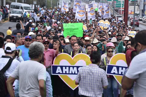 Para esta marcha en Monclova, se tiene la asistencia alcaldes y ciudadanos de al menos 10 municipios, entre ellos Sabinas, San Juan de Sabinas, Múzquiz, Juárez, Progreso y Piedras Negras.