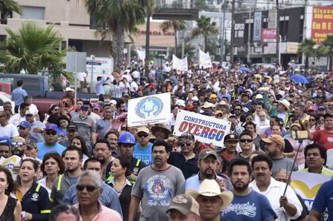 Monclova se moviliza en apoyo a AHMSA