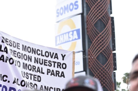Monclova se moviliza en apoyo a AHMSA