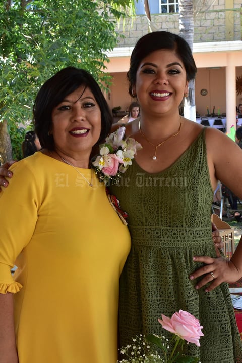 31052019 A un paso del altar
